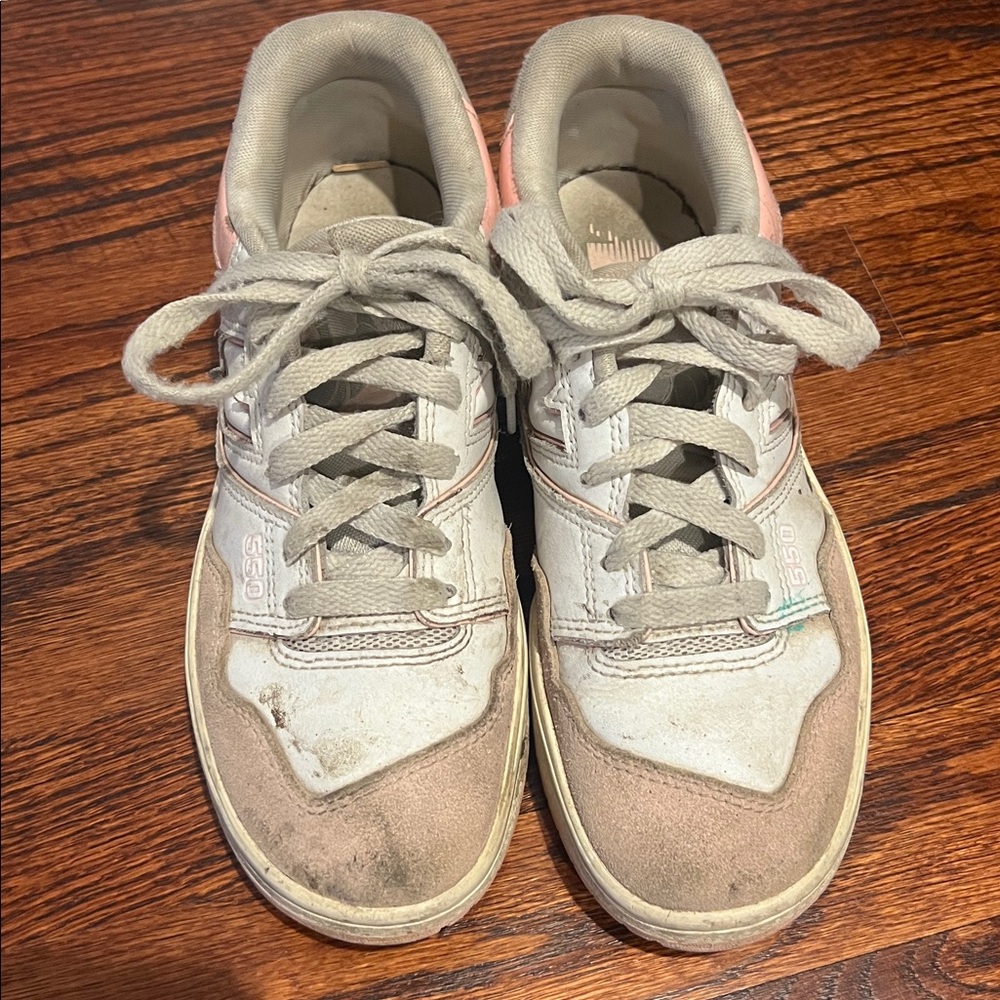 Big Kids New Balance 550 Sneakers Pink Size 4.5 Kids - Picture 2 of 9